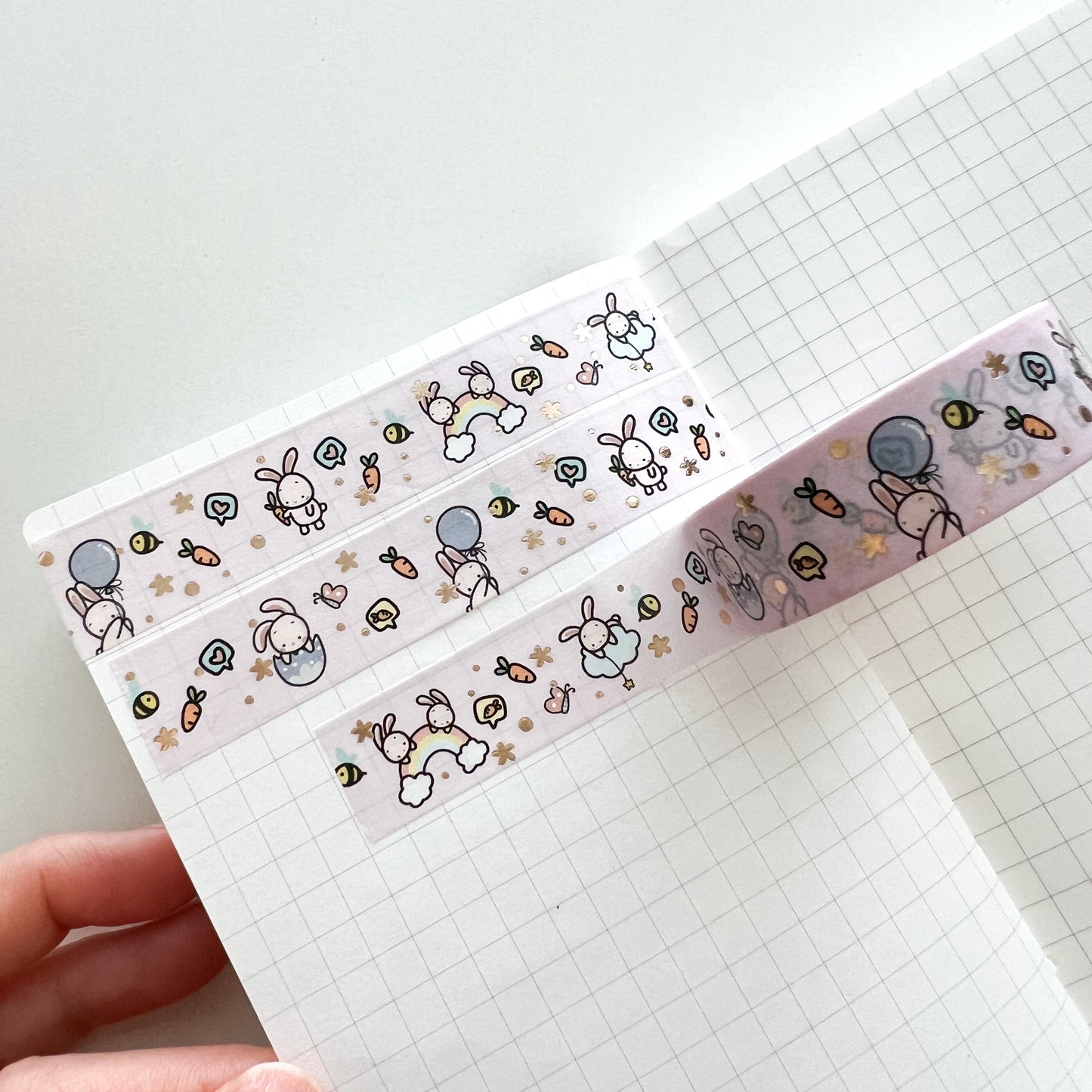 W017 | 15mm Foiled Washi | Hopping Bunnies